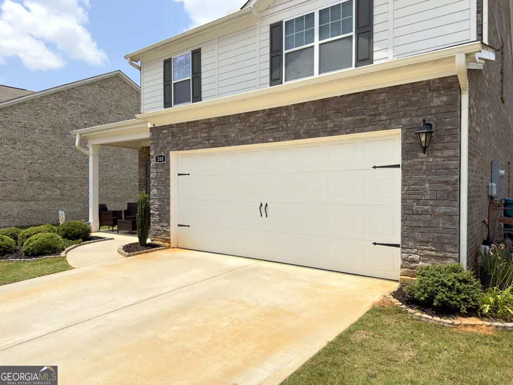 200 Oliver DR Locust Grove, GA 30248