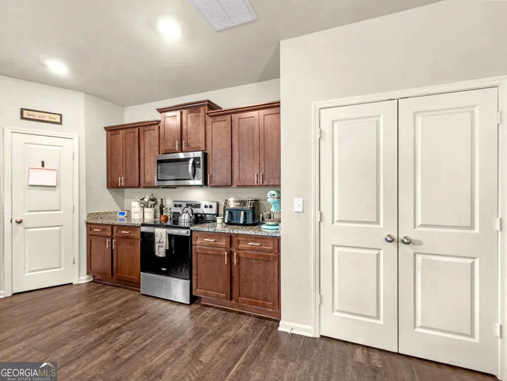 200 Oliver DR Locust Grove, GA 30248
