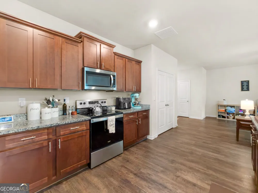 200 Oliver DR Locust Grove, GA 30248