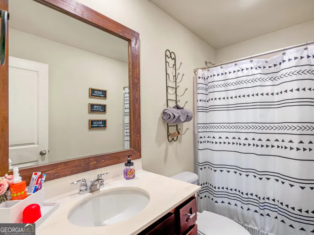 200 Oliver DR Locust Grove, GA 30248