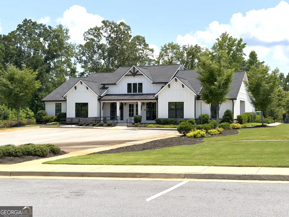 200 Oliver DR Locust Grove, GA 30248