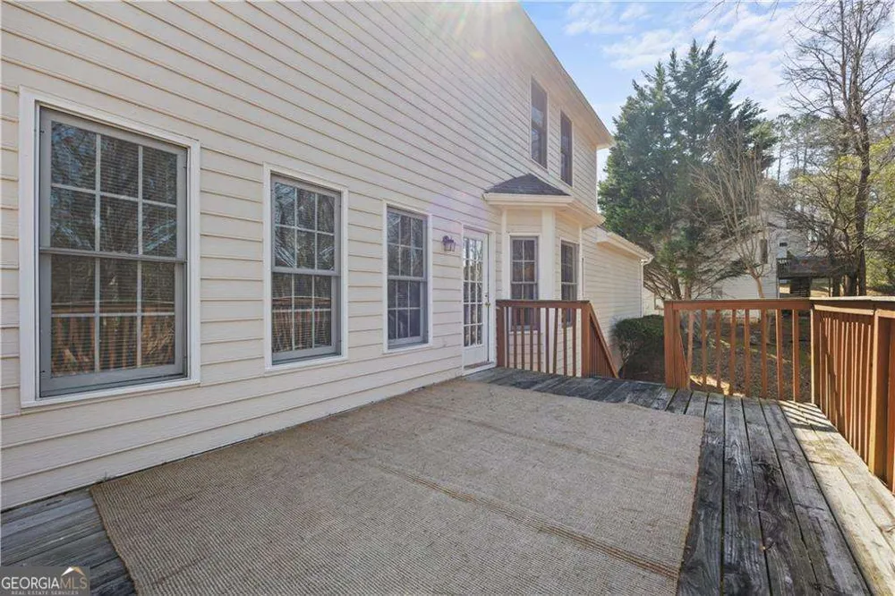 231 Beechwood LN Stone Mountain, GA 30087