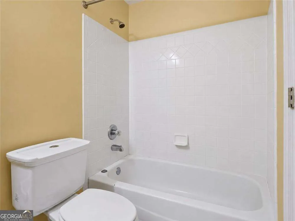 231 Beechwood LN Stone Mountain, GA 30087