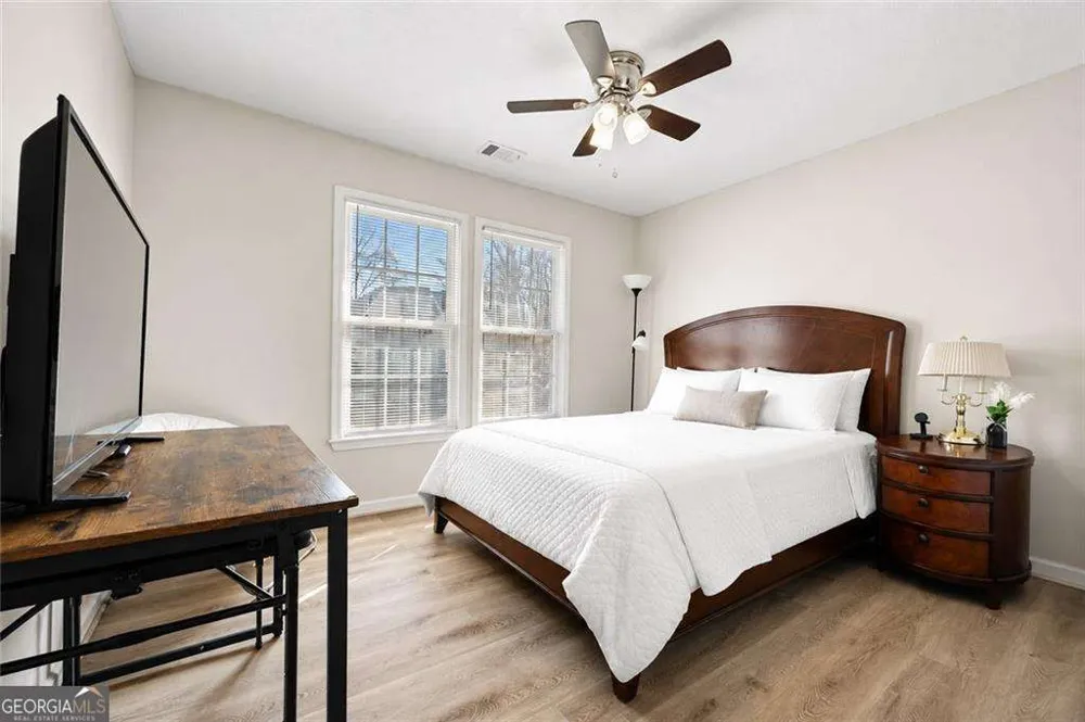 231 Beechwood LN Stone Mountain, GA 30087