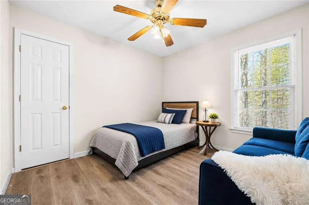 231 Beechwood LN Stone Mountain, GA 30087