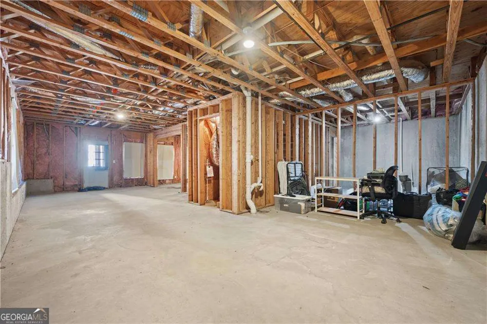 231 Beechwood LN Stone Mountain, GA 30087
