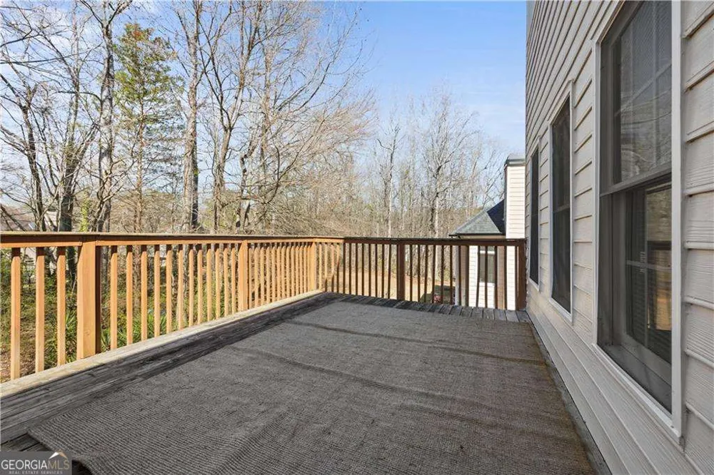 231 Beechwood LN Stone Mountain, GA 30087