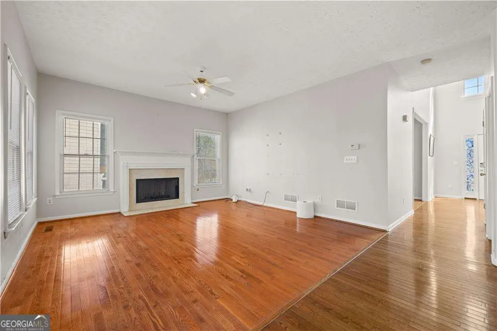231 Beechwood LN Stone Mountain, GA 30087