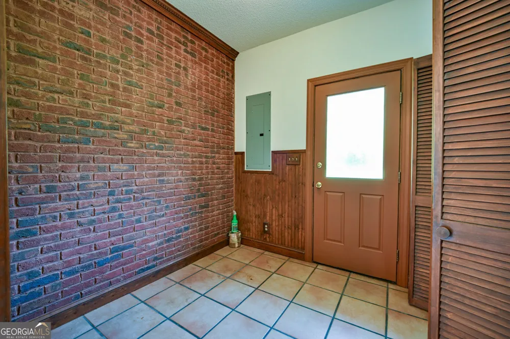 160 River Lane Covington, GA 30016