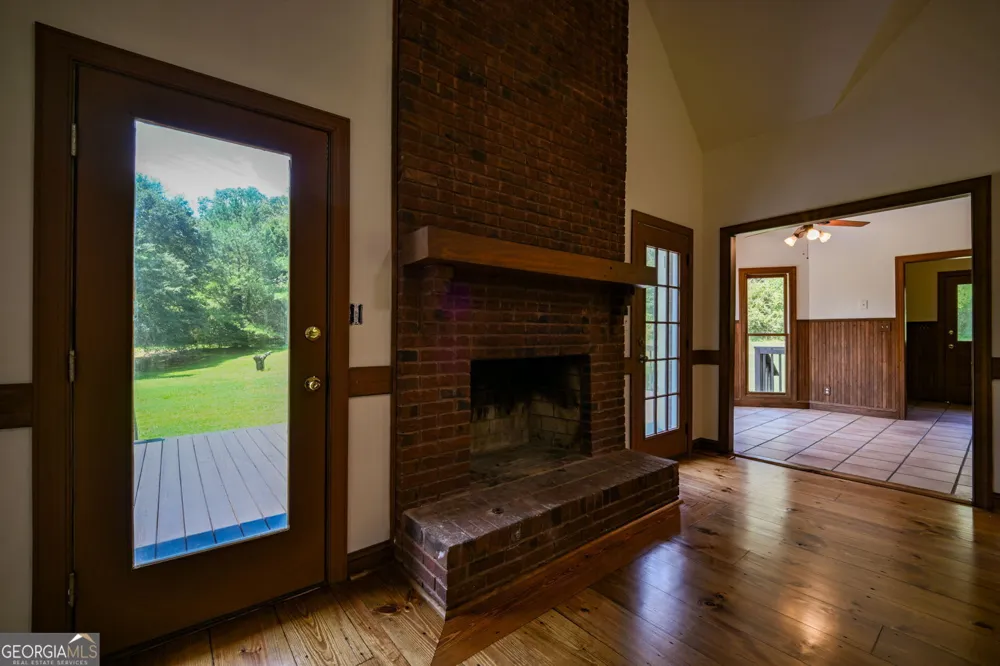 160 River Lane Covington, GA 30016