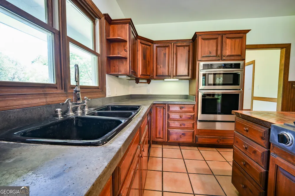 160 River Lane Covington, GA 30016