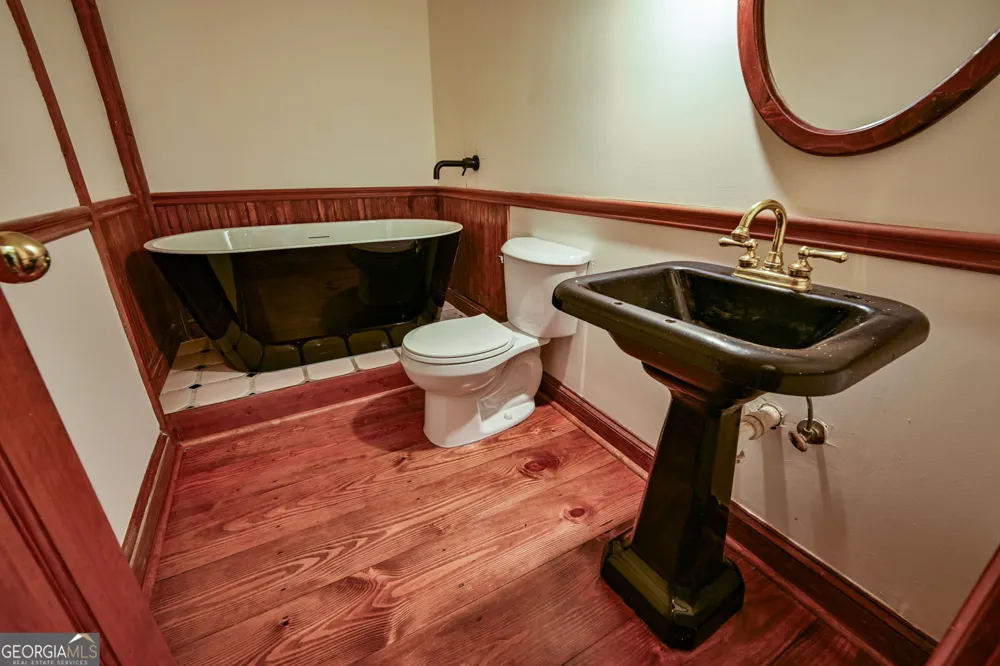 160 River Lane Covington, GA 30016