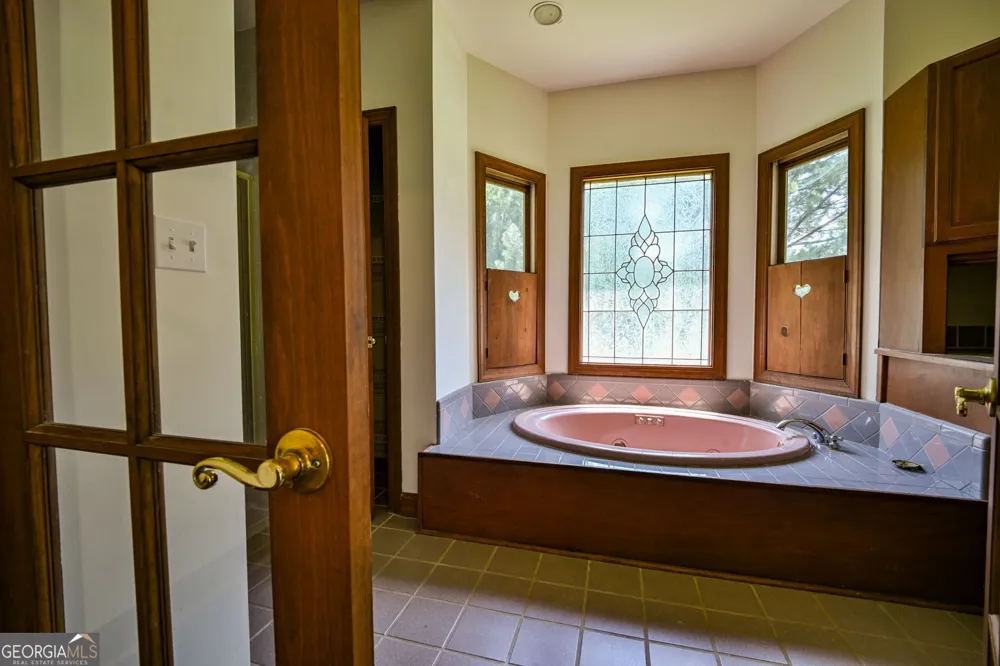 160 River Lane Covington, GA 30016