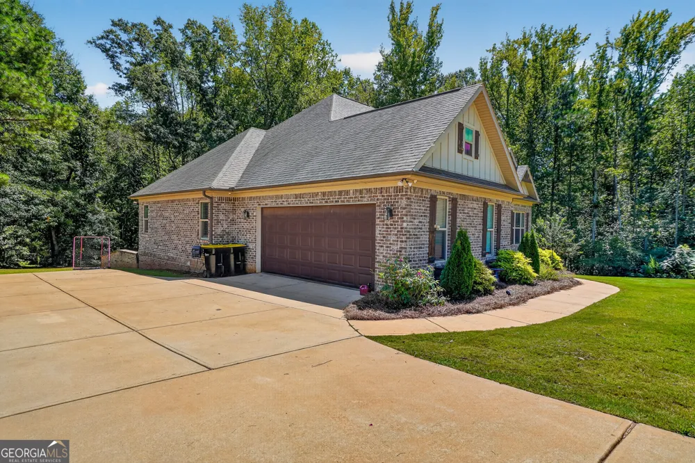 450 Ashley Glen DR Williamson, GA 30292