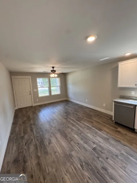 210 maret ST Hartwell, GA 30643
