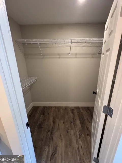 210 maret ST Hartwell, GA 30643