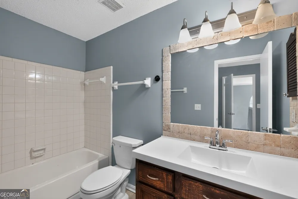 1024 Wiltshire WAY Norcross, GA 30093
