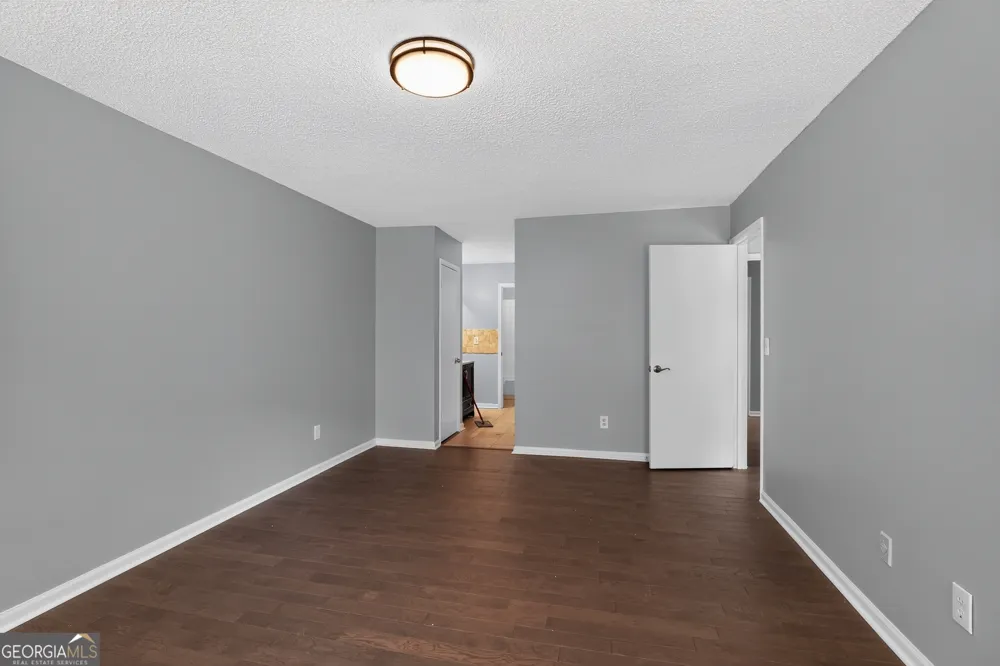 1024 Wiltshire WAY Norcross, GA 30093