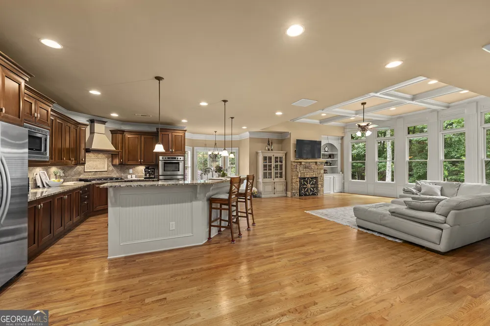 211 Arbor Green RUN Alpharetta, GA 30004