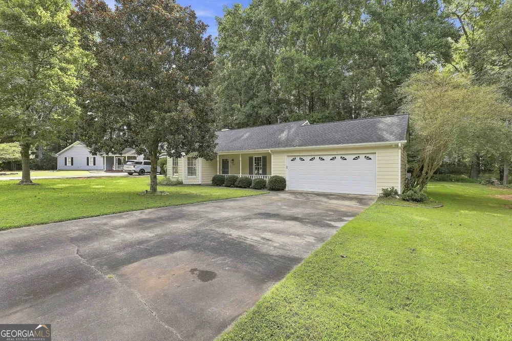 128 Treillage LN Peachtree City, GA 30269