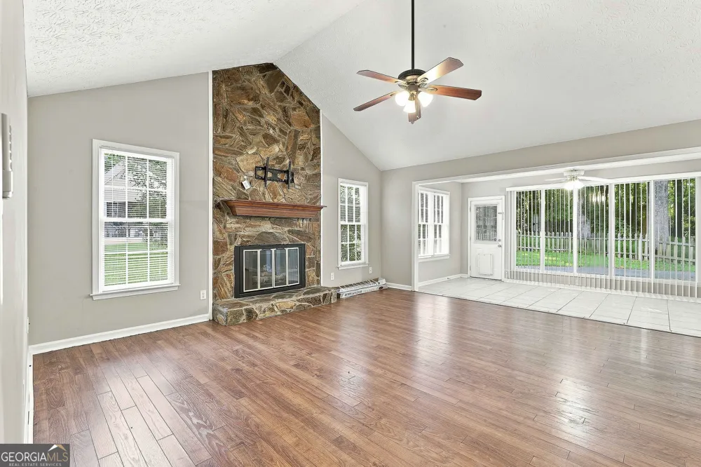 128 Treillage LN Peachtree City, GA 30269