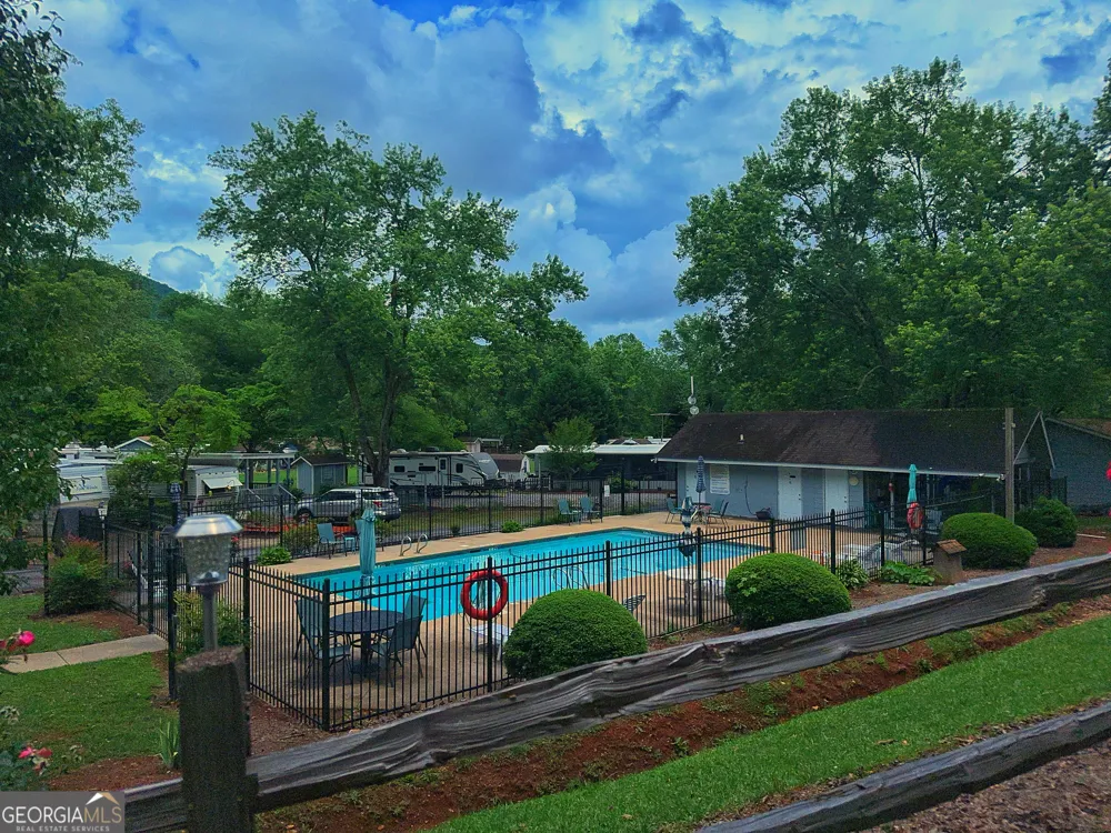 60 Park Vista DR Cleveland, GA 30528