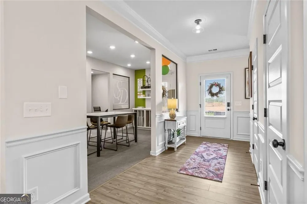 207 Roy DR Calhoun, GA 30701