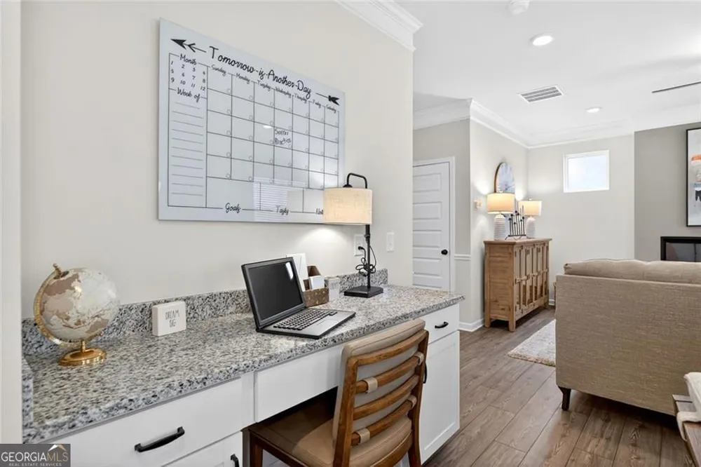 207 Roy DR Calhoun, GA 30701