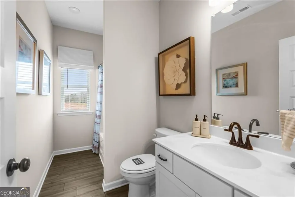 207 Roy DR Calhoun, GA 30701