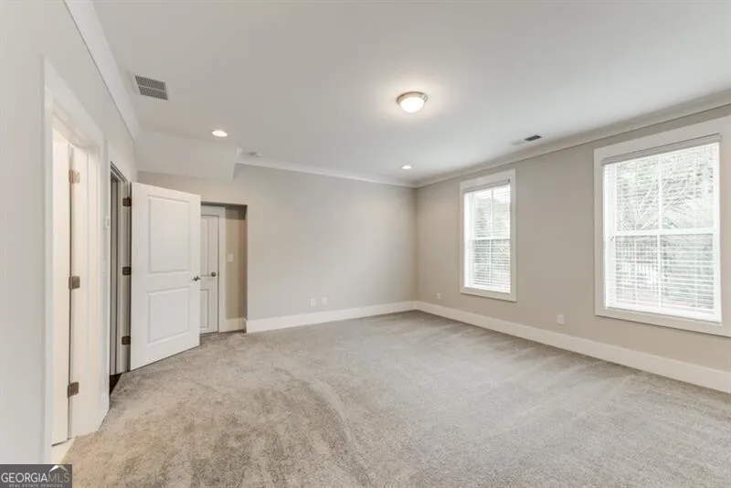 4304 Walsh DR Dunwoody, GA 30338