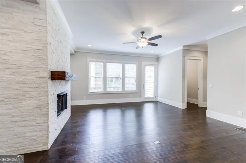 4304 Walsh DR Dunwoody, GA 30338