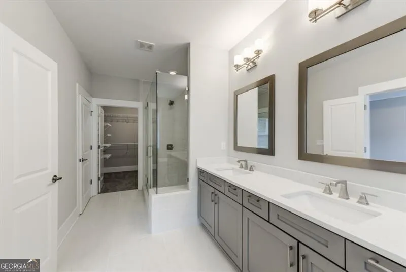 4304 Walsh DR Dunwoody, GA 30338
