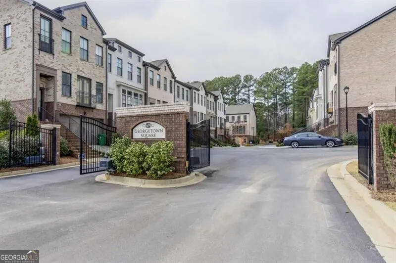 4304 Walsh DR Dunwoody, GA 30338