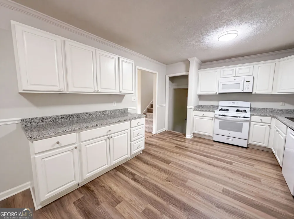 3691 Lavilla DR Powder Springs, GA 30127