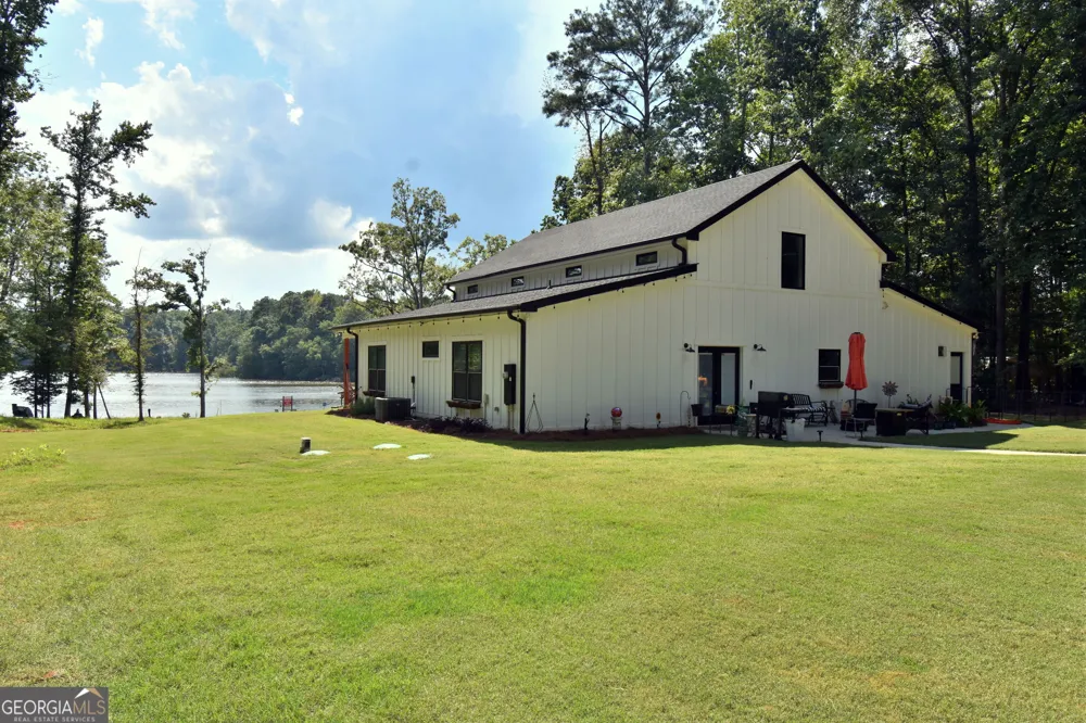 925 Bear Creek Marina RD Mansfield, GA 30055