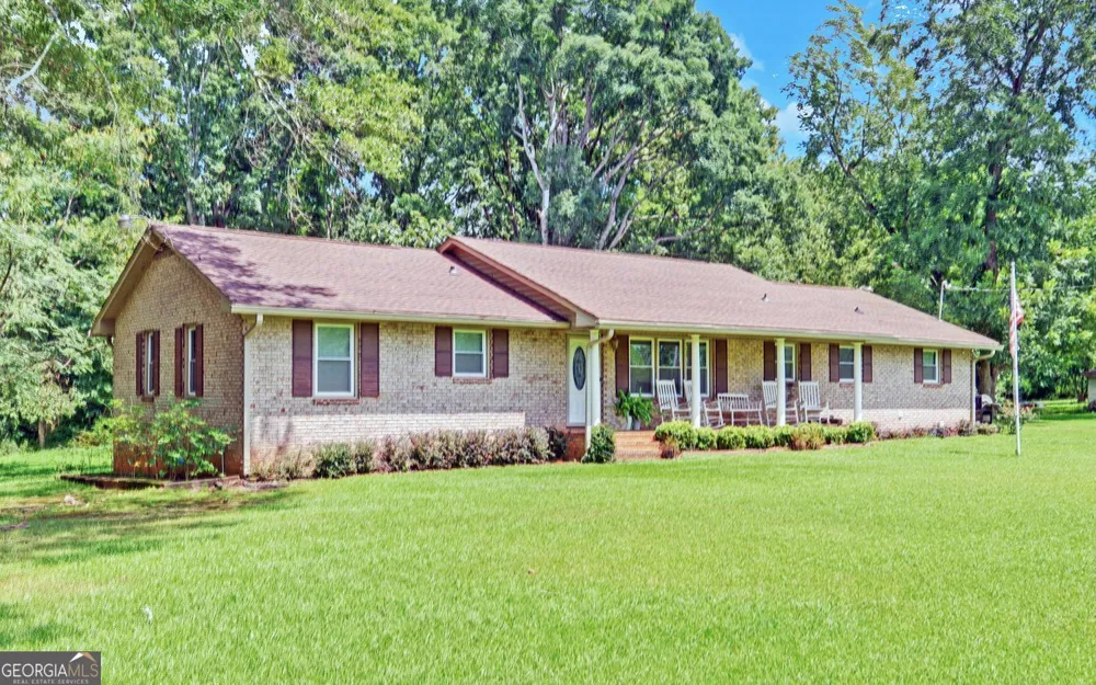 1398 Cleveland Mill RD Hartwell, GA 30643