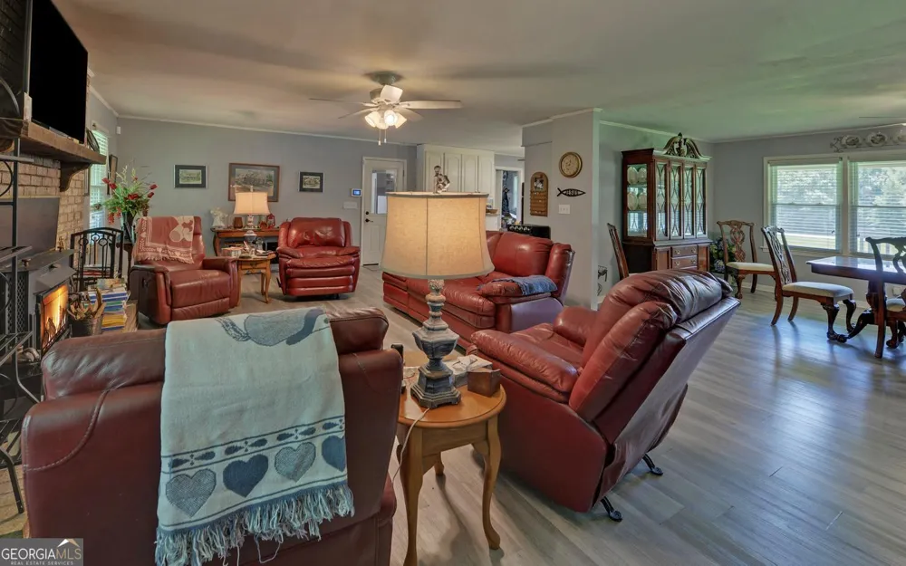 1398 Cleveland Mill RD Hartwell, GA 30643