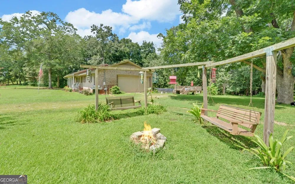 1398 Cleveland Mill RD Hartwell, GA 30643