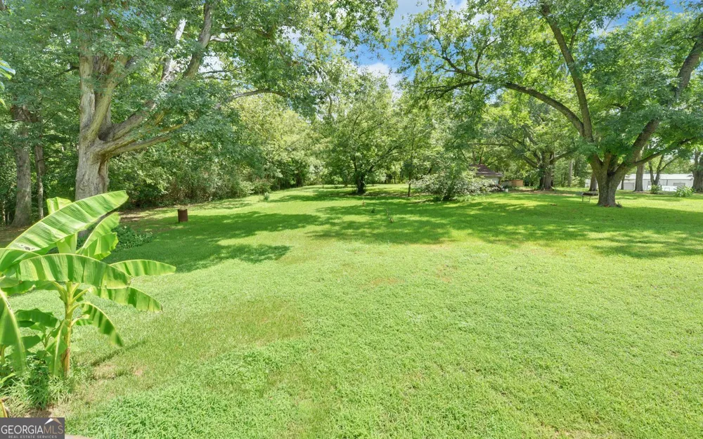 1398 Cleveland Mill RD Hartwell, GA 30643