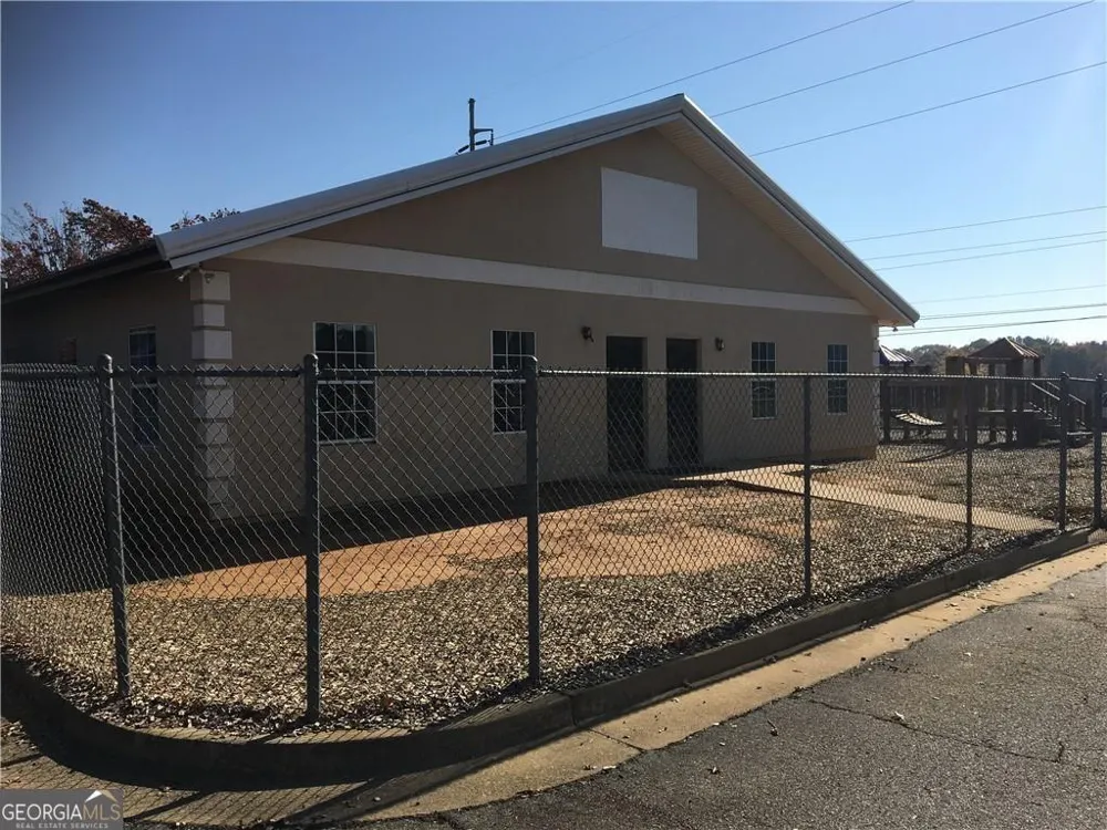 3180 Atlanta HWY Athens, GA 30606