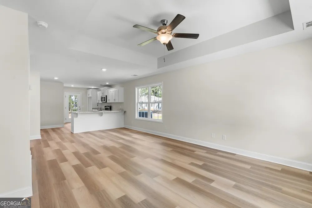 56 Ellabell Loop RD Ellabell, GA 31308