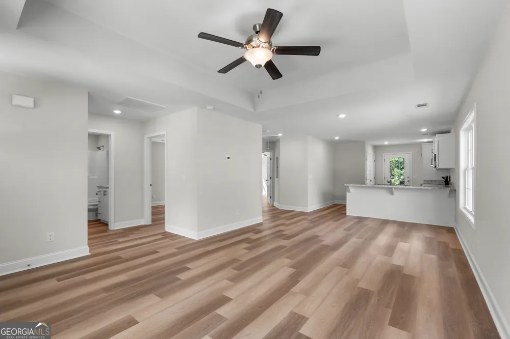 56 Ellabell Loop RD Ellabell, GA 31308