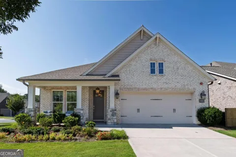 616 Grassmeade LN