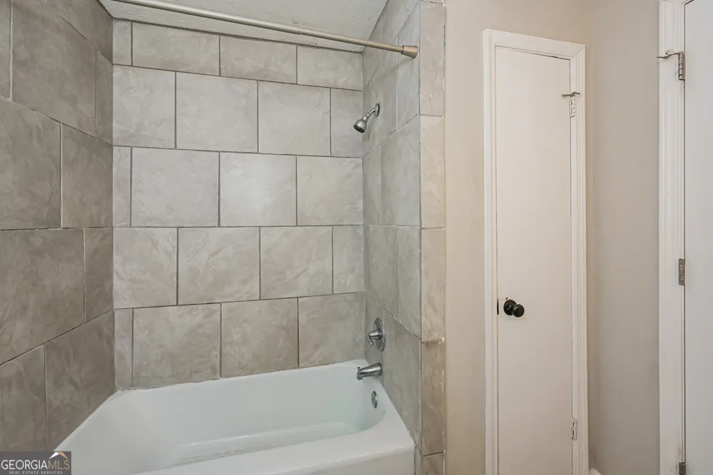 1627 Oak Forest DR SE Conyers, GA 30013