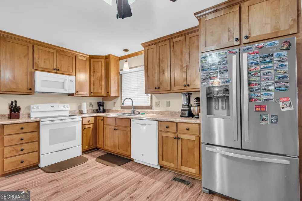 2671 Liberty Hill RD Eastanollee, GA 30538