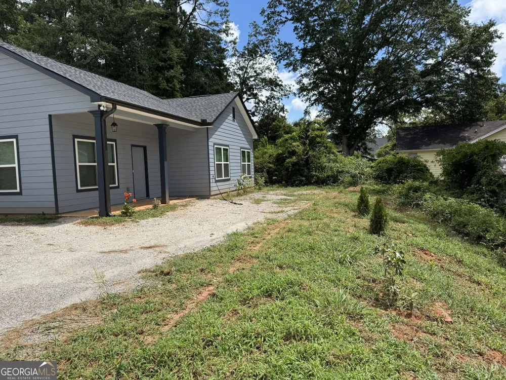 1555 W Poplar ST Griffin, GA 30224