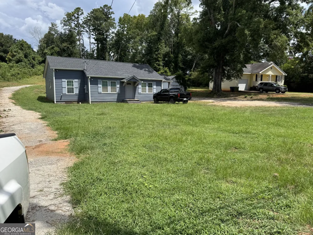 1555 W Poplar ST Griffin, GA 30224