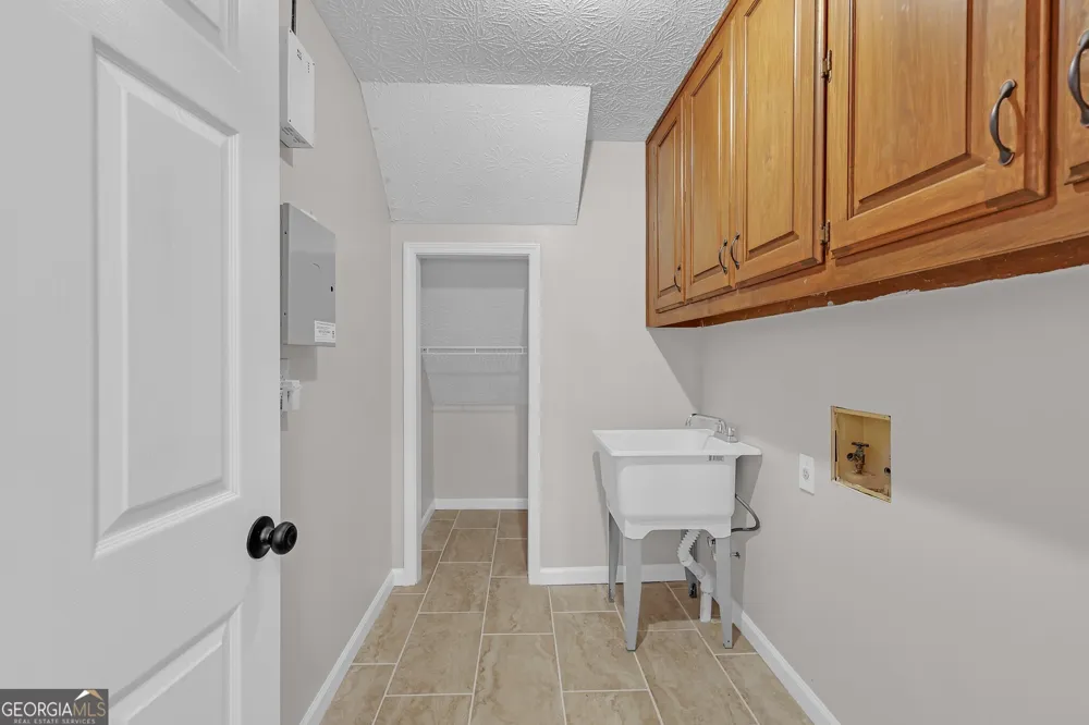 4290 Antelope LN Snellville, GA 30039