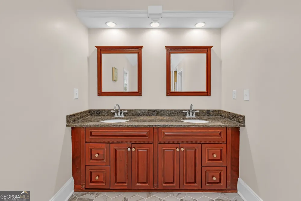 4290 Antelope LN Snellville, GA 30039
