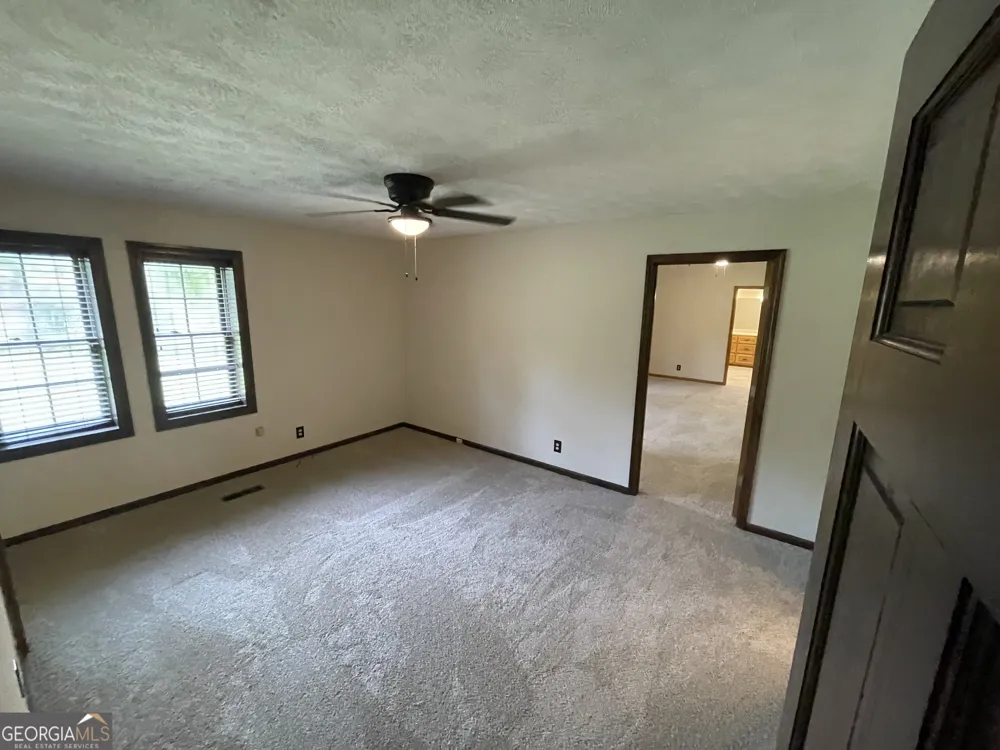 7334 Quail Run RD Lizella, GA 31052